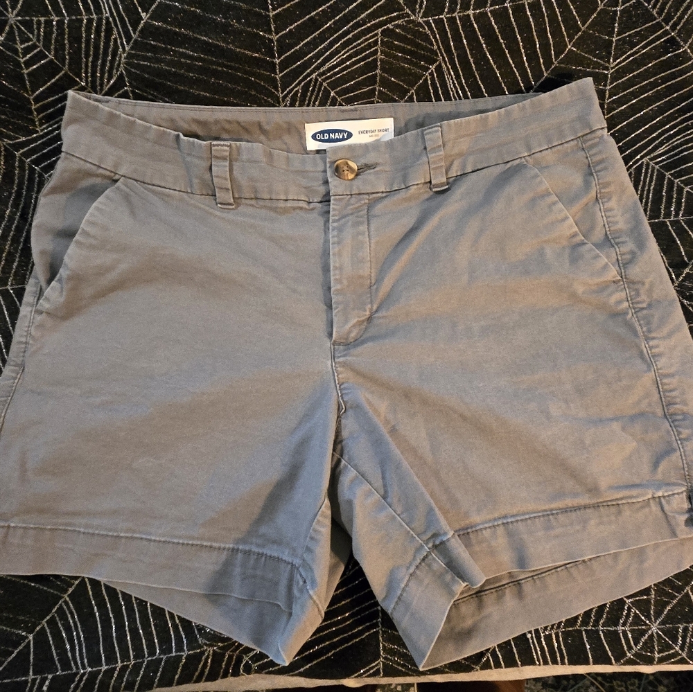 Old Navy Flat Front Shorts in Gray